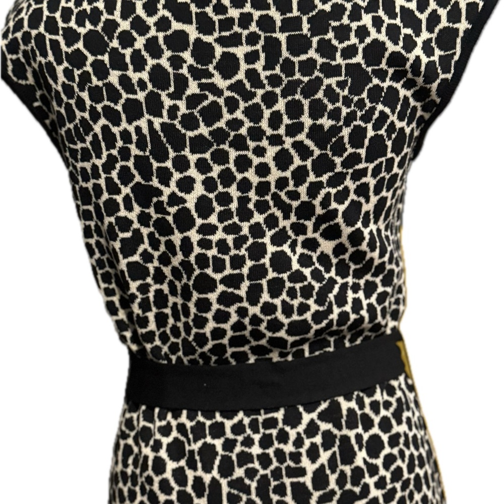 🐆 St. John Sport Leopard Print Sleeveless Dress – Black Accents – Size P - Picture 3 of 12